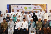 Majelis Ulama Indonesia Kota Banjarmasin Secara Resmi Melepas 17 Tambahan Santri yang Telah Mendapatkan Beasiswa (foto:istimewa)