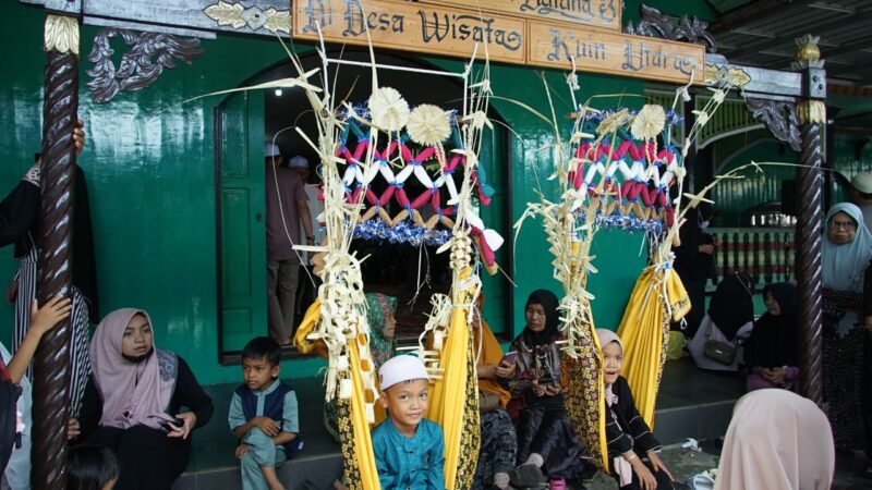 Tradisi Baayun Maulid di Masjid Sultan Suriansyah Banjarmasin (foto:istimewa)