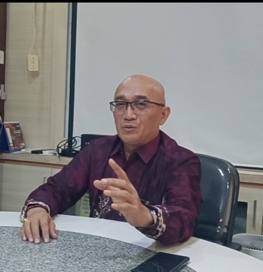 WAKIL Rektor Bidang Akademik DR.dr. Iwan Alfanie S.p.F., SH., M.Kes yang ditunjuk sebagai Ketua Tim Percepatan Pemulihan Akreditasi (Foto Mercy )