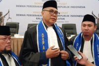 TM Luthfi Yazid Ketua Umum DePA-RI dan Ketua DPD DePA-RI Kalsel M Nizar Tanjung serta Anggota Majelis Muhammad Irana Yudiartika (foto:istimewa)