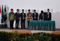 Penandatanganan Berita Acara Pelantikan Rektor dan Wakil Rektor UMB di Banjarmasin (foto:istimewa)