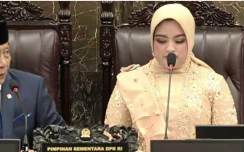 Anggota DPR termuda, Annisa Maharani Alzahra Mahesa, dilantik dalam usia 23 tahun. (Foto Istimewa/ Tangkapan Layar )