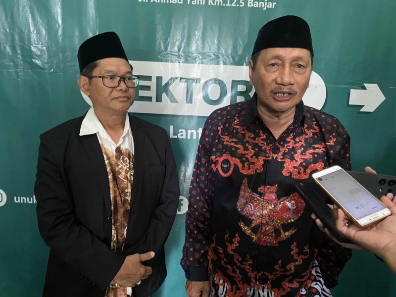 Ketua FKPT Kalsel Aliayansyah Mahadi dan Rektor Unukase, Dr Abrani Sulaiman (foto:istimewa)