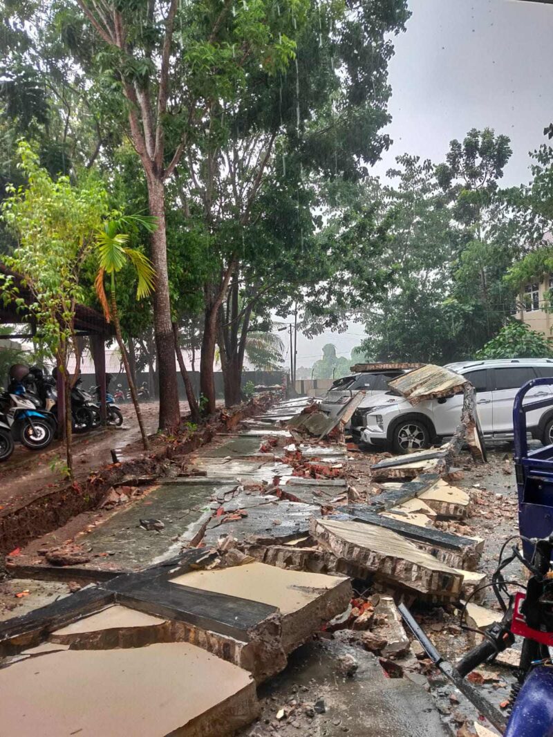 Hujan Badai Porak Poranda (Foto Istimewa)