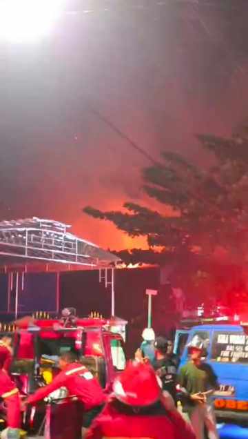 Rumah Terbakar di Jalan Pandu (foto:istimewa)