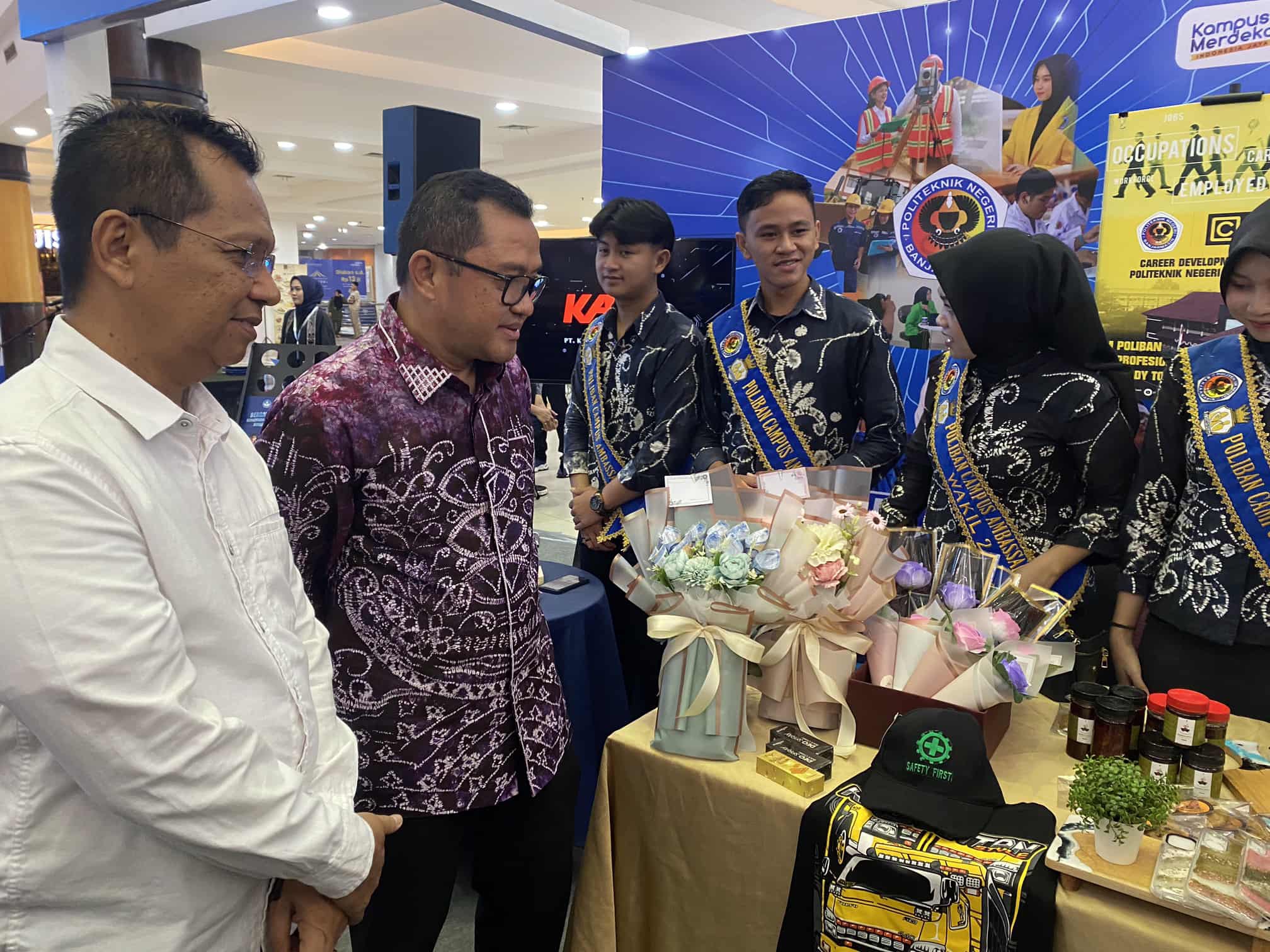 Ramai Kunjungi Job Fair PTPPV Kalselteng di Duta Mall Banjarmasin 