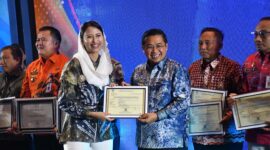 Wamendag Roro Esti dan Walikota Banjarmasin Ibnu Sina (foto:bomindonesia)