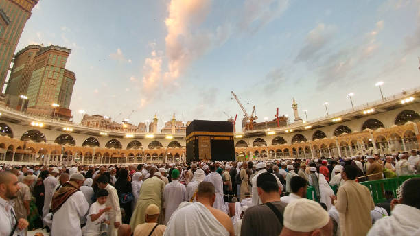 Perjalanan Umroh Merupakan Perjalanan Spiritual yang Diidamkan Banyak Orang (foto:bomindonesia)