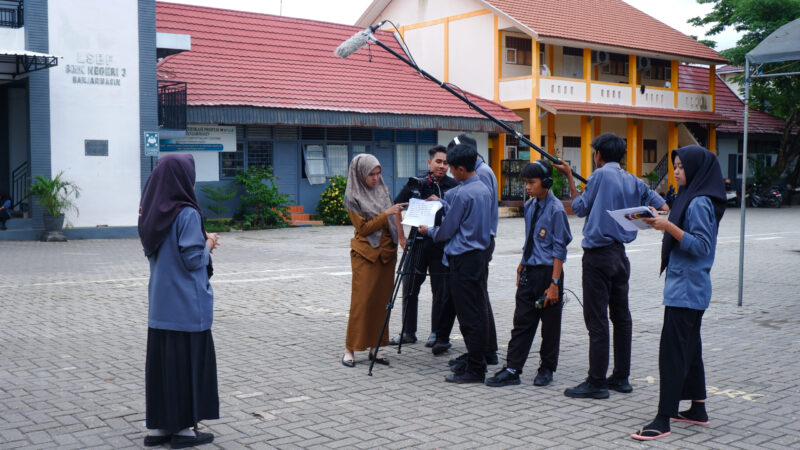 Siswa-siswi Program Keahlian Broadcasting dan Perfilman SMK Negeri 3 Banjarmasin tergabung dalam tim Sapakawanan Project (foto:istimewa/bomindonesia)