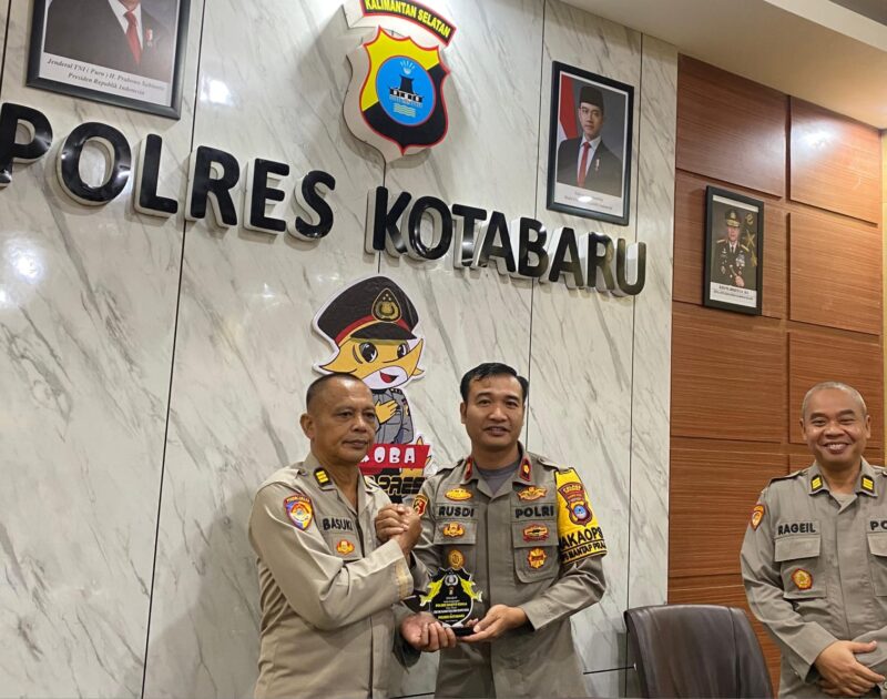 Polres Barito Kuala Pelajari Praktik Terbaik Pelayanan Publik di Polres Kotabaru (foto:bomindonesia)