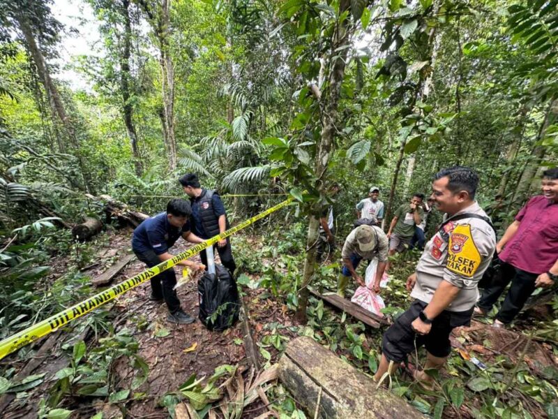 Dipasang Garis Polisi di Lokasi Kejadian (Foto Istimewa/Bomindonesia)