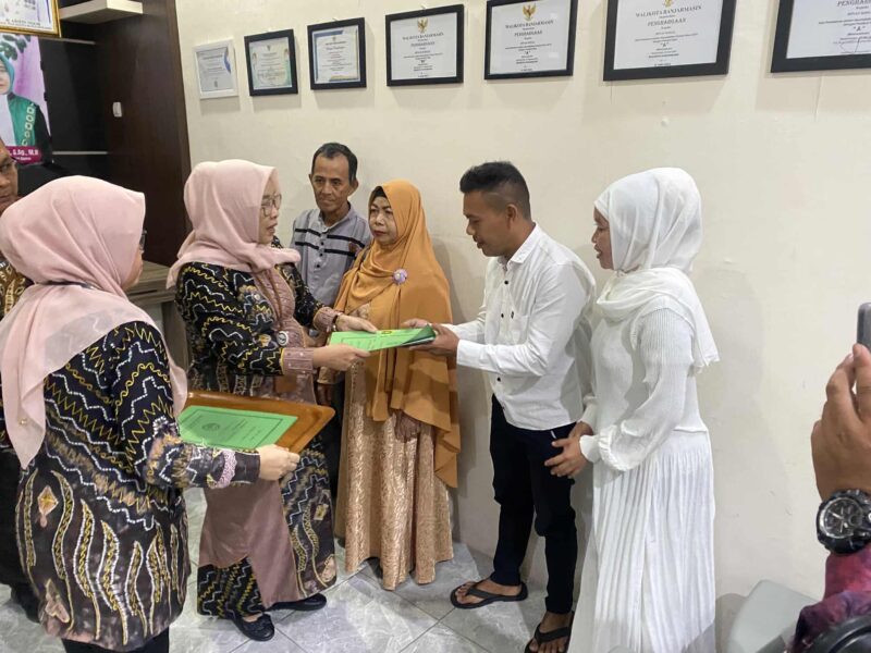 Dinsos dan Pengadilan Agama gelar sidang itsbat nikah (foto:bomindonesia)