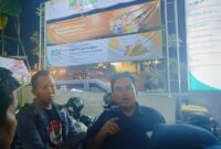 Pengacaa Isai Panantulu Nyapil, SH MH saat memberikan keterangan kepada wartawan (foto: Mercy)