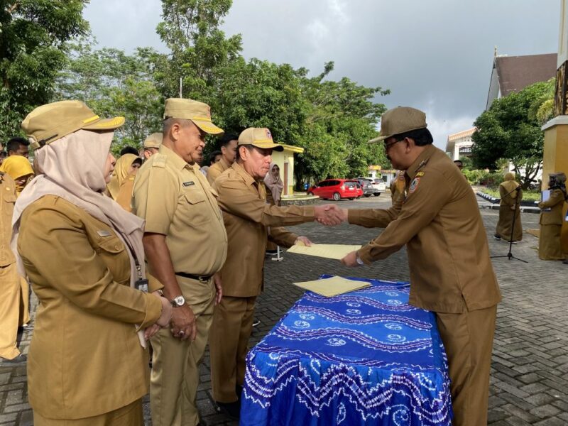 Penandatanganan Kinerja dan Pakta Integritas TA 2025 oleh Dinas Kominfo Kalsel (foto:mckalsel/bomindonesia/istimewa)