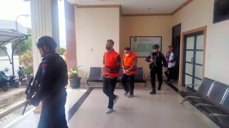 Mulai menjalani persidangan di Pengadilan Tipikor Banjarmasim (Foto Istimewa/Bomindonesia)