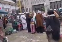 Situasi terkini puluhan Jamaah dari Riau menumpang lima bus tiba di Sekumpul Martapura (Foto Istimewa/Screenshot)/Bomindonesia)
