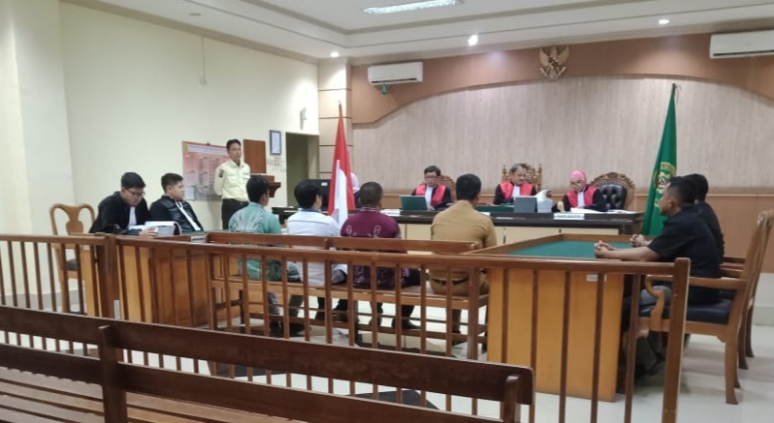 Sidang Dipimpin Majelis Hakim (Foto Istimewa/Bomindonesia)