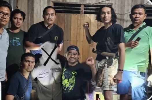 Delapan jam setelah kejadian,pelaku berhasil diringkus tim gabungan Polres Tabalong (Foto Instagram Humas Polres Tabalong/Bomindonesia)