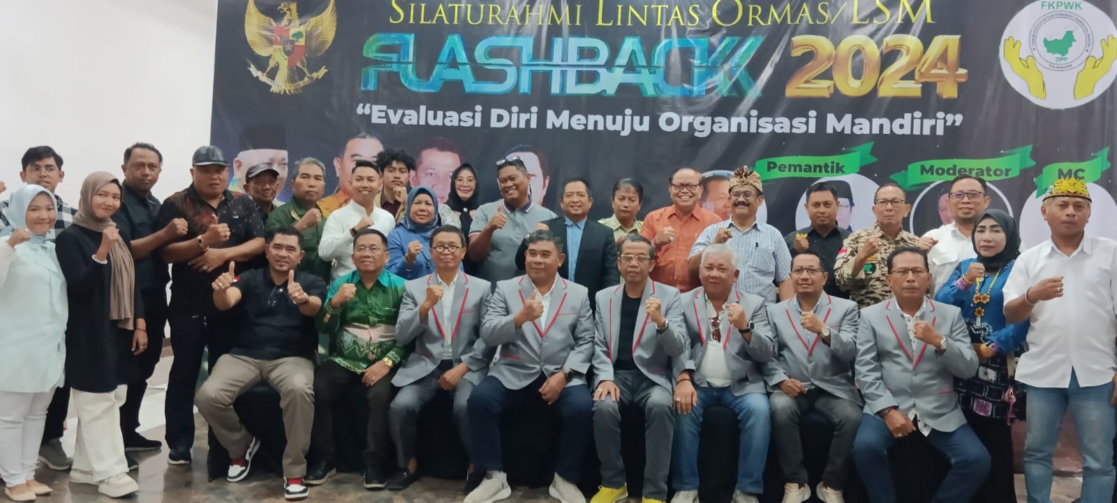 Lembaga Swadaya Masyarakat (LSM) di Kalimantan untuk mengevaluasi kinerja dan memperkuat kolaborasi.