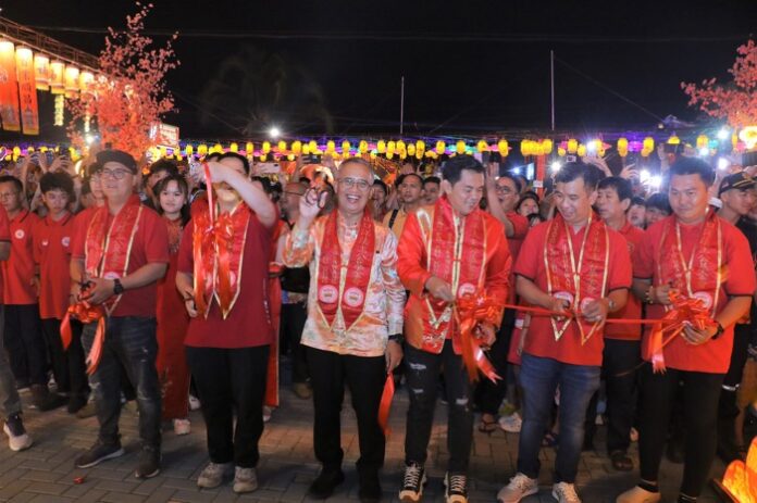 perayaan Imlek 2576 dan Cap Go Meh 2025 di Kota Singkawang semakin terasa spektakuler (foto:mc_singkawang/istimewa/bomindonesia)