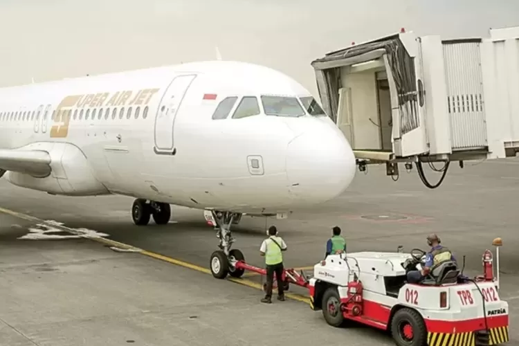 Yuk Terbang Bersama Super Jet Air Berwisata (foto:istimewa/bomindonesia)