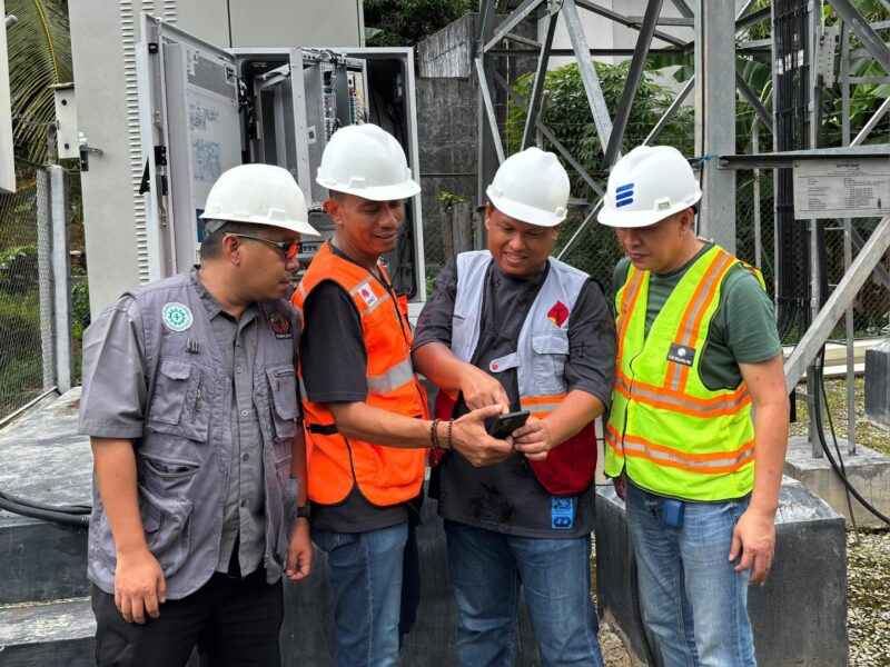 •	Selama NARU 2024/2025, Telkomsel di wilayah Kalimantan telah melakukan upaya diantaranya optimalisasi BTS termasuk menghadirkan 4 unit BTS combat dan ragam produk menarik, memastikan kelancaran dan kenyamanan konektivitas serta pengalaman digital pelanggan di 30 lokasi khusus yang terdiri dari lokasi airport/pelabuhan, residential, serta special area/mall (foto:istimewa/bomindonesia)