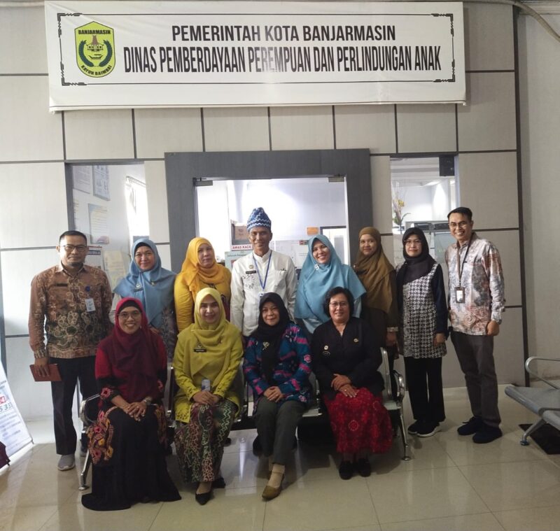 Tim Peneliti Badan Riset dan Inovasi Daerah (BRIDA) Kalsel dan Universitas Lambung Mangkurat (ULM) serta Sekolah Tinggi Ilmu Manajemen Indonesia (STIMI) Banjarmasin (foto:istimewa)