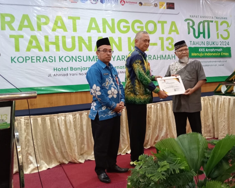 Rapat Anggota Tahunan (RAT) Koperasi Konsumen Syariah Arrahmah Kalsel (foto:bomindonesia)