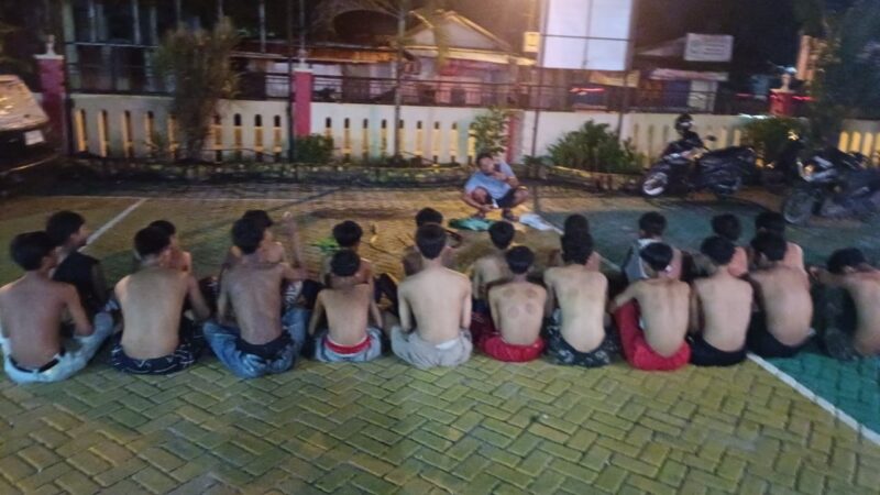 Puluhan Remaja Diamankan dalam Patroli, Diduga Hendak Tawuran di Banjarmasin Selatan
(Foto: Istimewa)