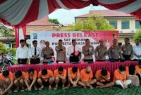 Belasan pelaku curanmor yang ditangkap Polresta Banjarmasin saat gelar perkara dipimpin Kapolresta Kombes Pol Cuncun Kurniadi bersama jajaran Polsek, Kamis (20/3/2025) pagi.(Foto Istimewa)