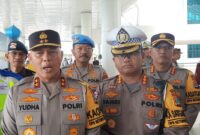 Kapolda Kalsel Irjen Pol Rosyanto Yudha Hermawan didampingi Dirlantas Polda Kalsel Kombes Pol Fahri Siregar (Foto Istimewa)
