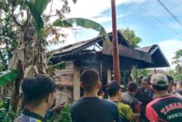 Rumah Arbaiyah usai terbakar di Jalan HKSN Kebun Jeruk Kelurahan Kuin Utara Kecamatan Banjarmasin Utara, Rabu (9/4/2025) siang. (foto: Istimewa)
