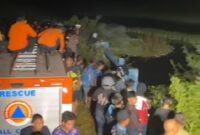 Relawan dan masyarakat sedang berupaya melakukan pencarian (Foto Istimewa)