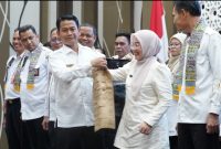 Wali Kota Yamin Kukuhkan Istrinya Jadi Pengurus Tim Pembina Posyandu