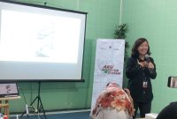 Kepala Kantor IDX Kalsel, Yuniar saat update perkembangan pasar modal di Banjarmasin 