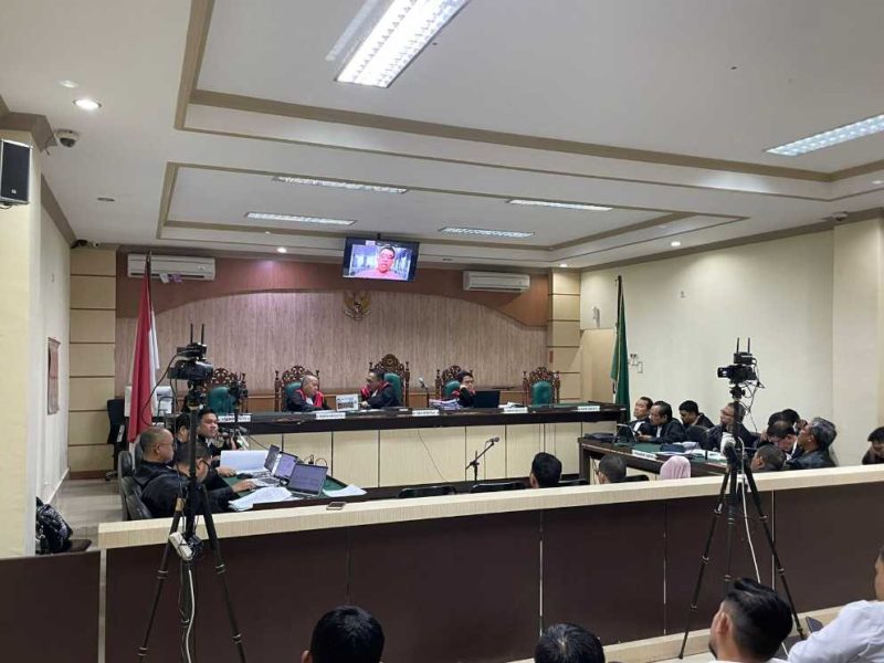 Sidang perkara suap dan gratifikasi hasil OTT KPK RI pada Oktober 2024 lalu masih berlanjut di Pengadilan Tipikor Banjarmasin dengan agenda pemeriksaan saksi mahkota dan para terdakwa. (Foto Istimewa)