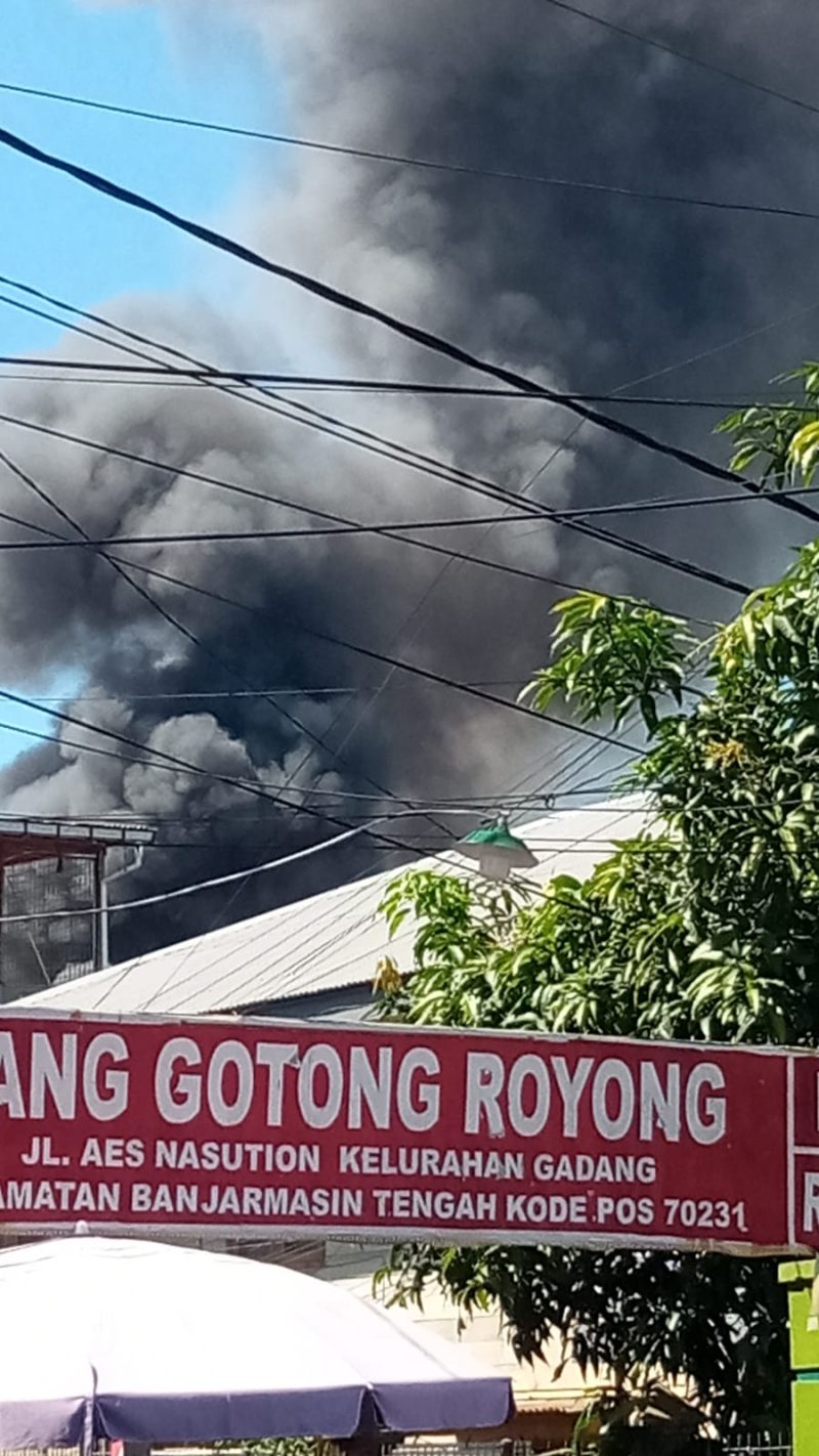 Kebakaran di Kampung Gadang, Enam Bangunan Hangus (Foto Istimewa)