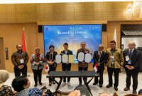 Investor Jepang Tandatangani Minat Investasi (Letter of Intent) pada Proyek Investasi Budidaya Ikan Bandeng Terintegrasi Industri Pengalengan dan Pengolahan Limbah B3 Rumah Sakit Kalimantan Selatan