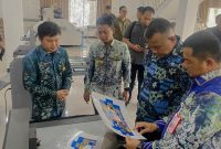 Wakil Menteri UMKM, Helvi Moraza kunjungan ke Rumah Kemasan di Banjarmasin Utara (Foto : Istimewa)