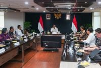 Menteri Komunikasi dan Digital Meutya Hafid usai pertemuan dengan Dewan Ekonomi Nasional dan PPATK, di Jakarta Pusat, mengatakan pihaknya sejak 20 Oktober 2024 hingga 28 Juli 2025, Kementerian Komdigi telah melakukan takedown terhadap hampir 2,5 juta konten negatif, dengan sekitar 1,7 juta di antaranya terkait judol