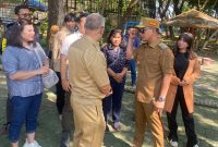 Wali Kota Banjarmasin, HM Yamin kunjungi Taman Satwa Jahri Saleh.