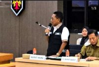 Bupati Heriyus saat menghadiri pertemuan dengan Gubernur dan Bupati sa-Das Barito ( foto: Diskominfo)