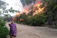 Kebakaran di Kotabaru Hanguskan Tiga Rumah dan Gedung Walet