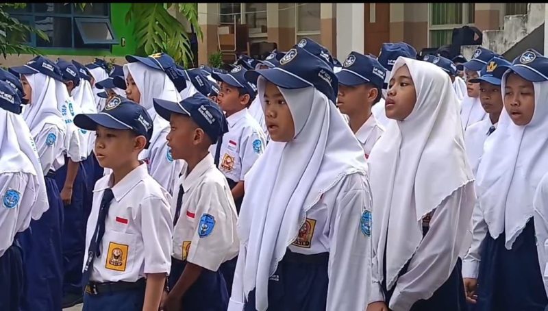 MPLS SMP Negeri 26 Disambut Gembira Siswa