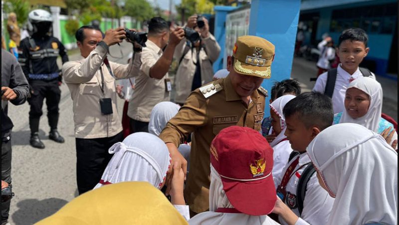 Wali Kota Banjarmasin, HM Yamin HR melakukan kunjungan