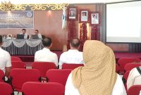 Kegiatan sosialisasi inventarisasi emisi gas rumah kaca, mitigasi dan adaptasi perubahan iklim di aula gedung Cahai Ondhui Tingang (foto: maya)