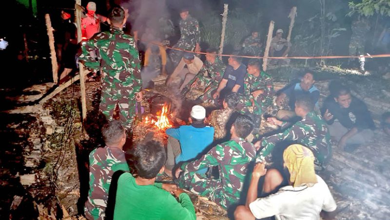 Ngopi Bareng TNI Manunggal Bersama Warga Kuin Kacil