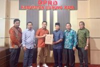 Ketua DPRD Murung Raya, Rumiadi, secara langsung menerima kunjungan kerja dari DPRD Hulu Sungai Selatan (HSS)