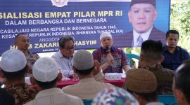 Habib Zakaria Bahasyim Sosialisasikan 4 Pilar Kebangsaan di Desa Manarap Baru