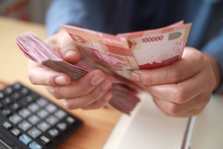 Ilustrasi Menghitung Uang Rupiah